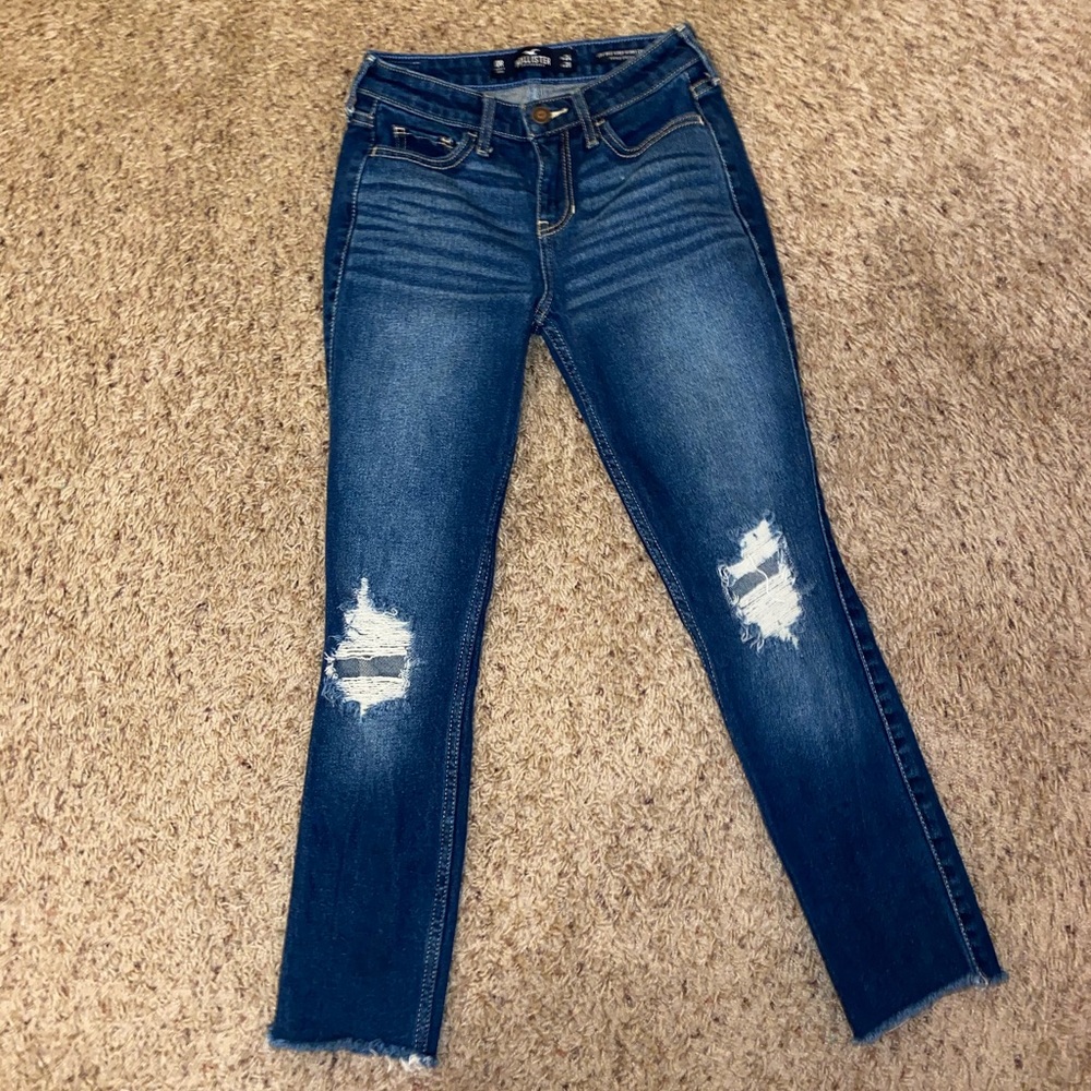 Hollister Women’s Jeans size 0 width 24 length 26
